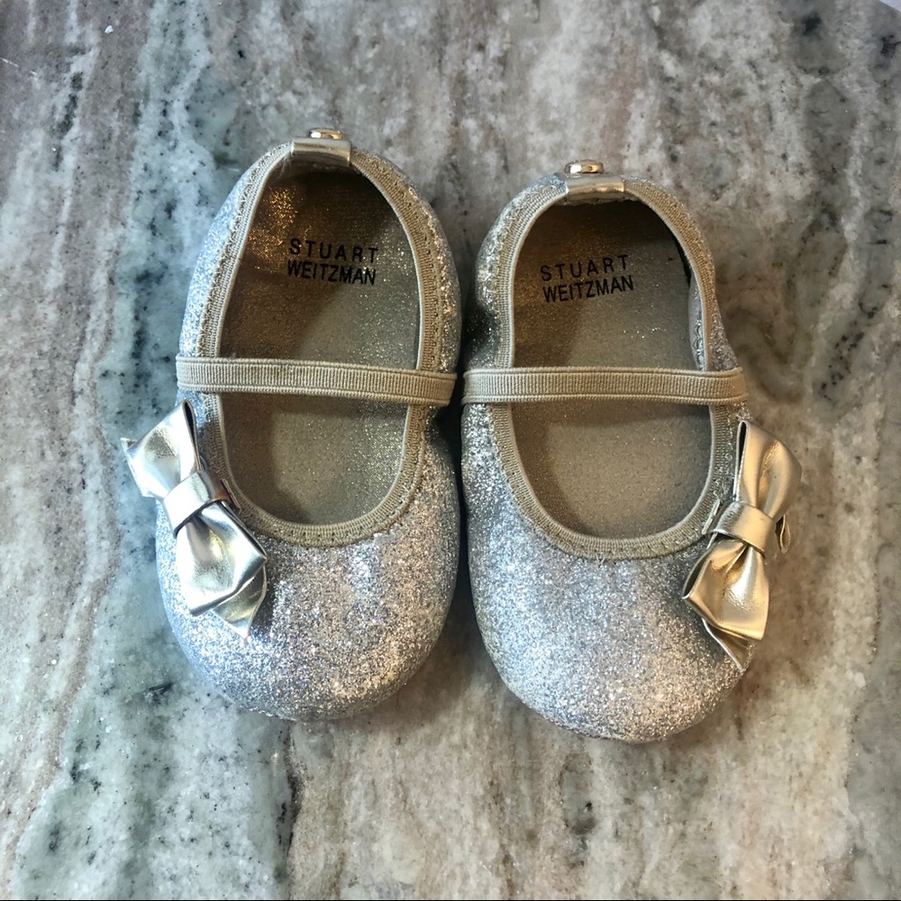 3/$25 👑 Stuart Weitzman size 4 baby shoes silver glitter
